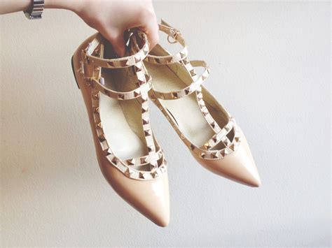 valentino rockstud shoes replica philippines|valentino garavani rockstud heels.